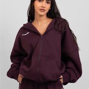 Confirm maroon full zip new with bagHoodie